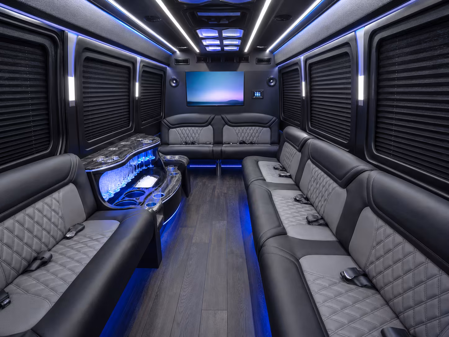 hesperia 28 passenger party bus