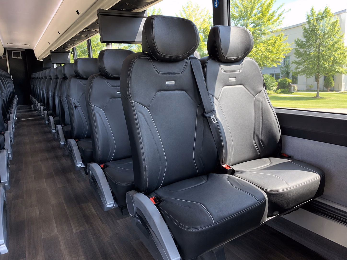how the type of bus changes the price in hesperia california
