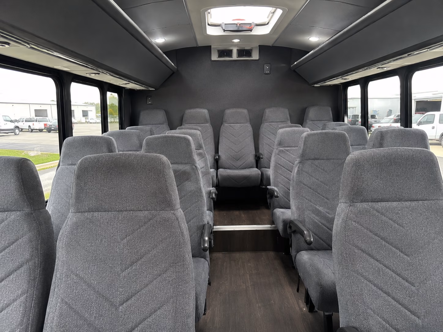 minibus rentals to the victor valley museum and mojave narrows